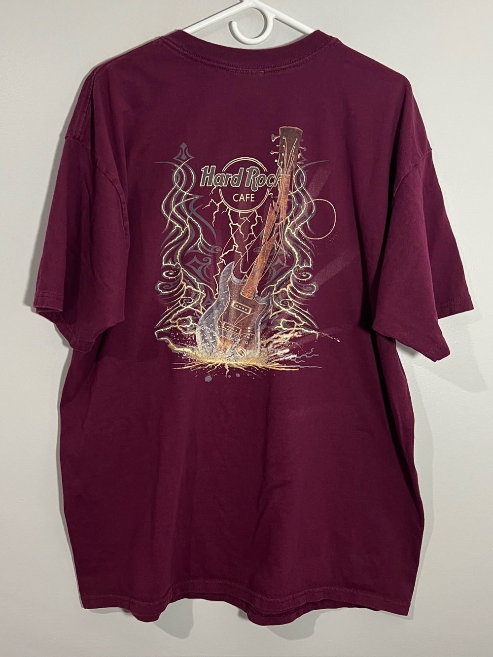 Hard Rock Cafe Skydome Toronto Guitar Burgundy Short Sleeve T-Shirt Mens XL